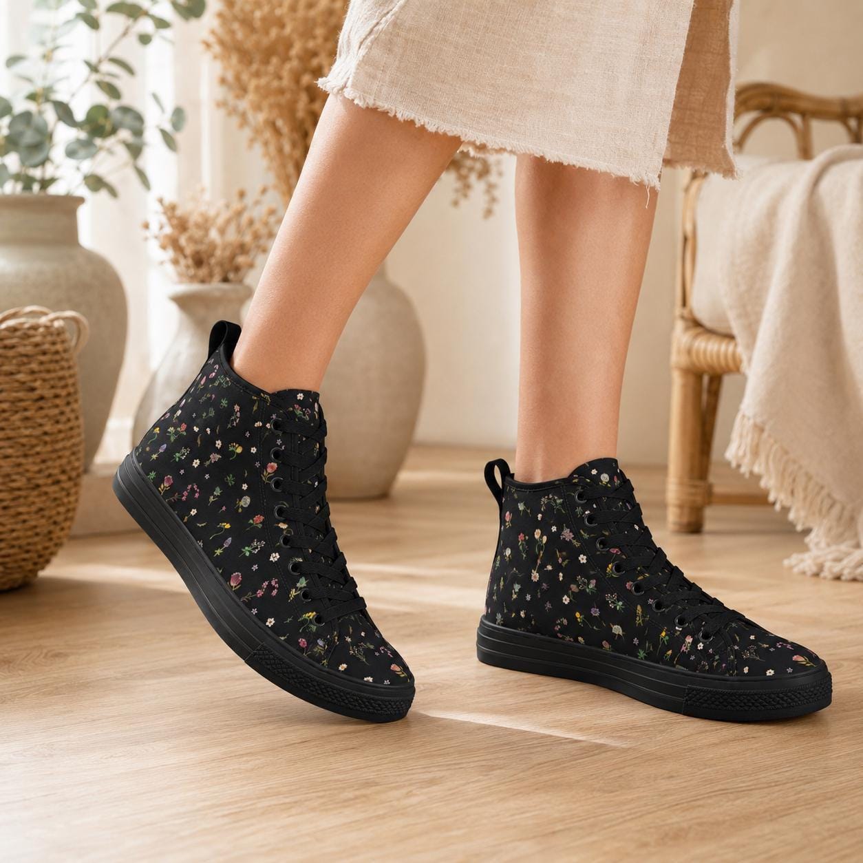Black Floral High Top Canvas Sneakers, Ditsy Wildflower Print Lace Up Shoes