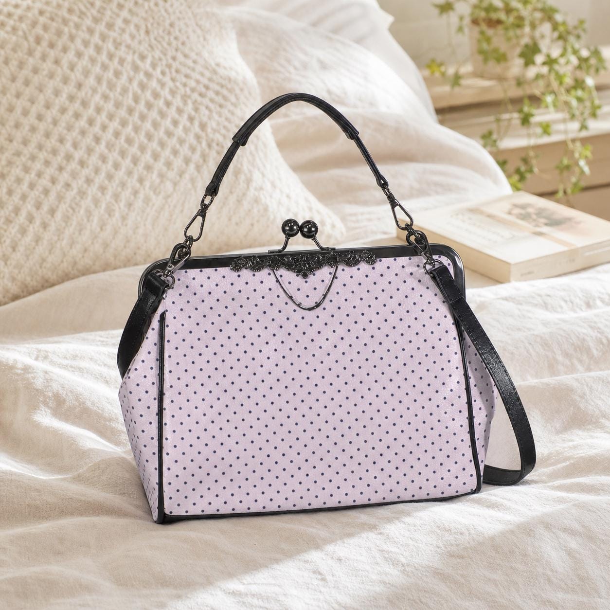 Pink Polka Dot Kiss Lock Handbag, Retro Vintage Style Crossbody Bag