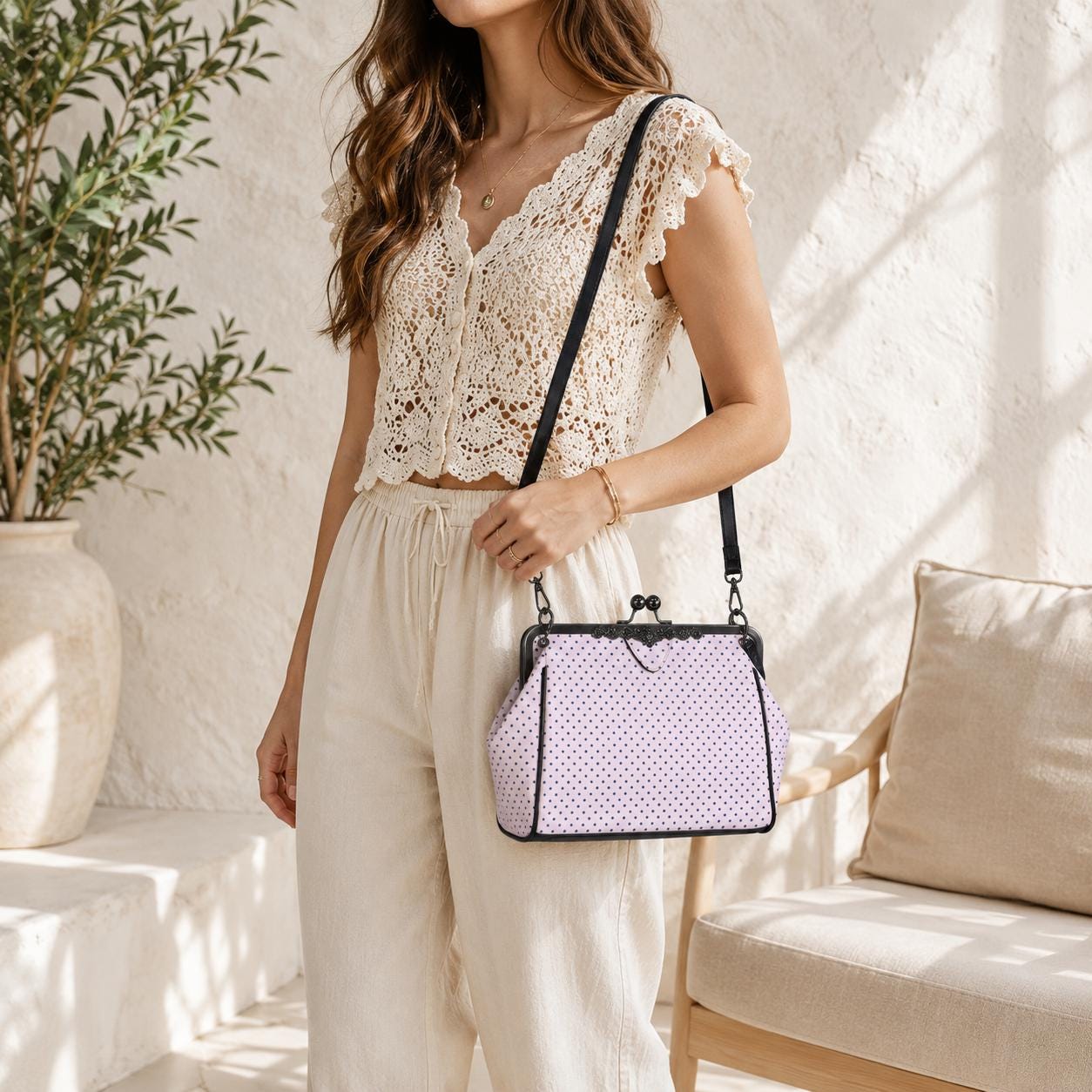 Pink Polka Dot Kiss Lock Handbag, Retro Vintage Style Crossbody Bag